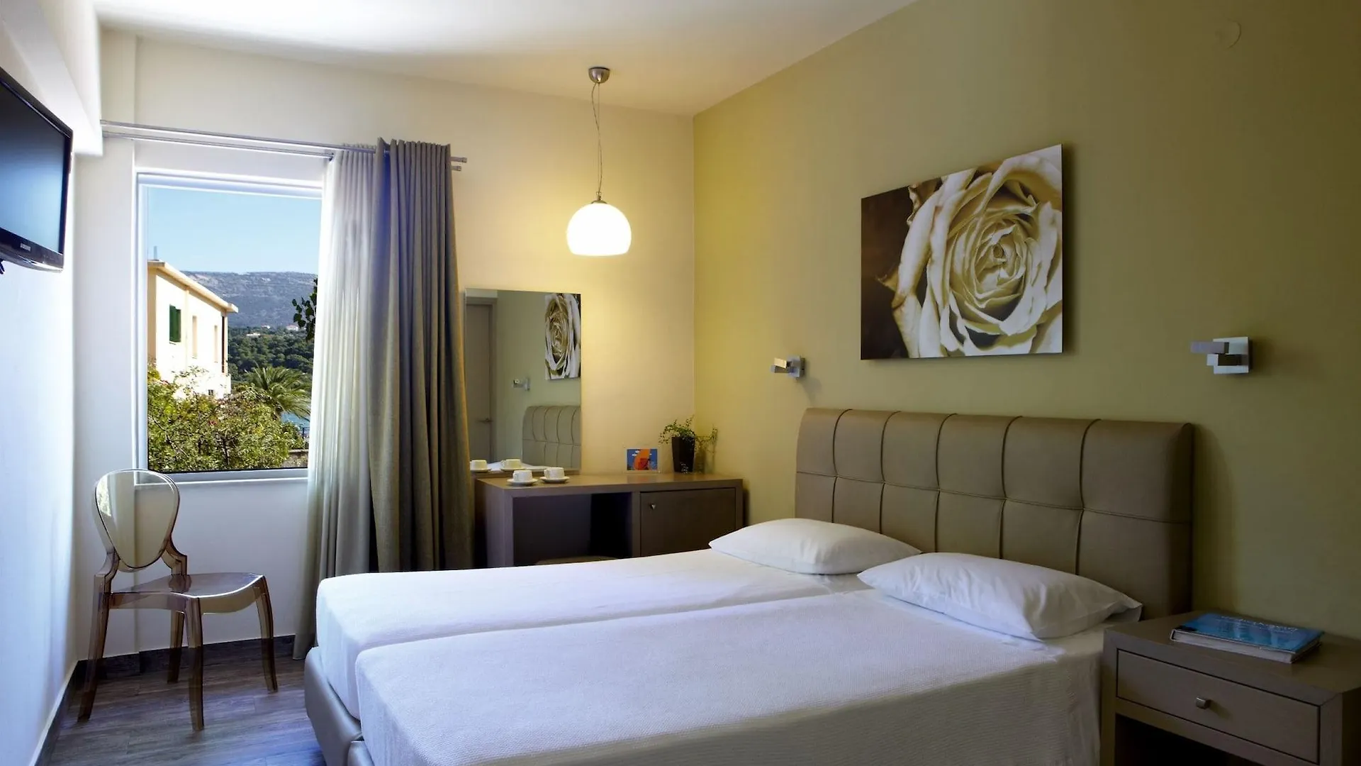 Mouikis Hotel Kefalonia Argostoli  3*, Argostoli (Kefalonia)